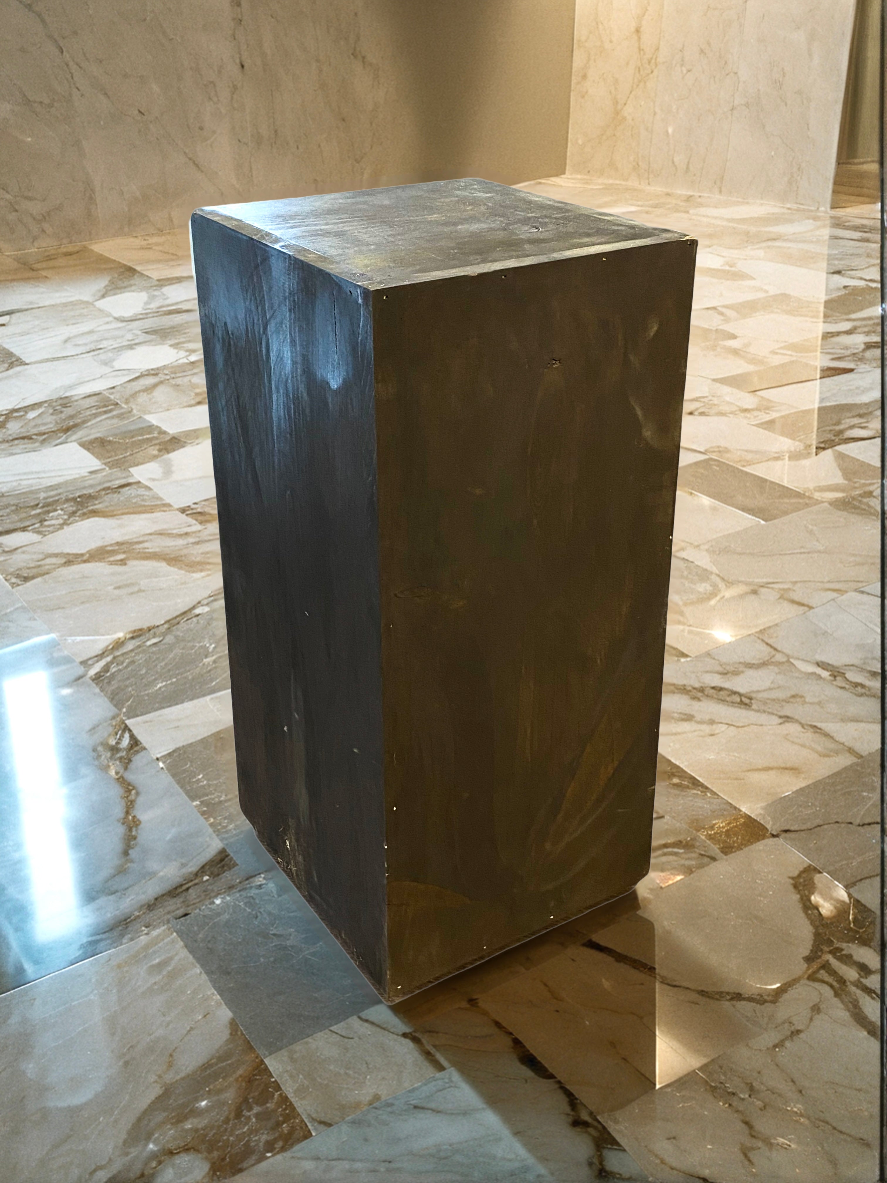 Small Wooden Column – Ottawa Wedding & Event Rentals